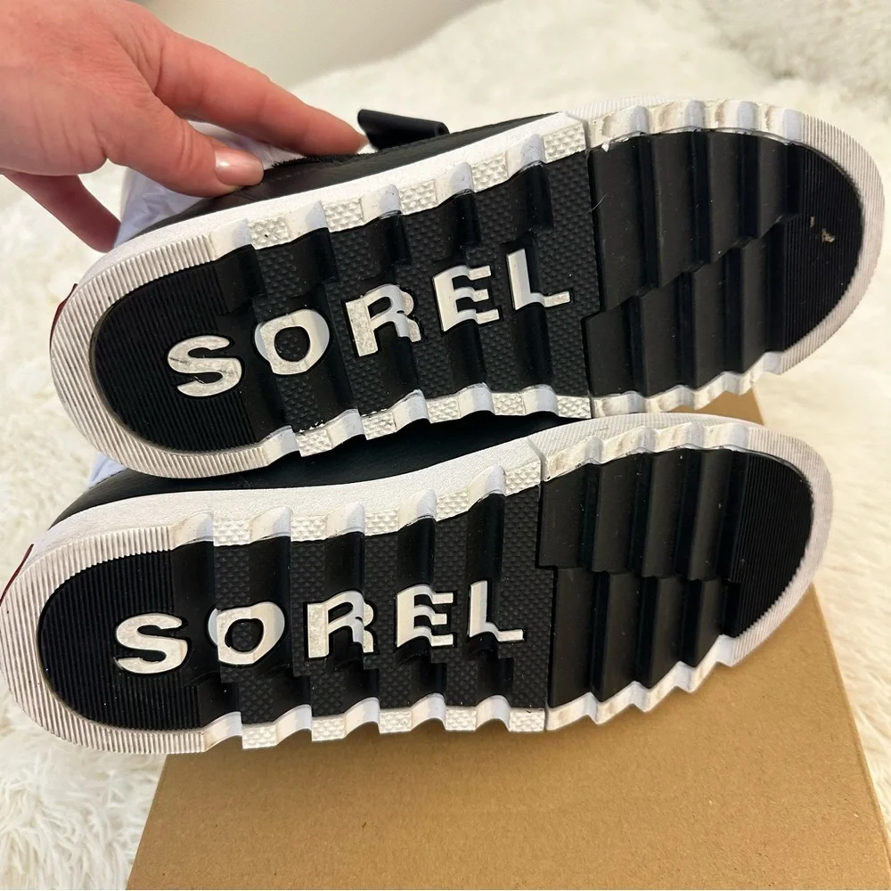 Sorel Joan of Arctic Next Lite Waterproof Puffy Snow Boots Women’s Size 6 Black